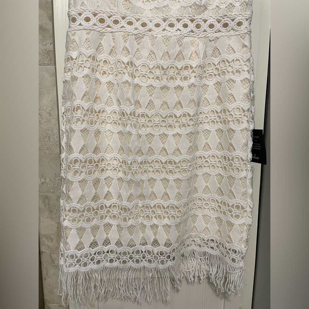 NWT Lulu’s White & Cream Crochet Sleeveless Dress, Size M, Bridal Shower Dress - Picture 10 of 11